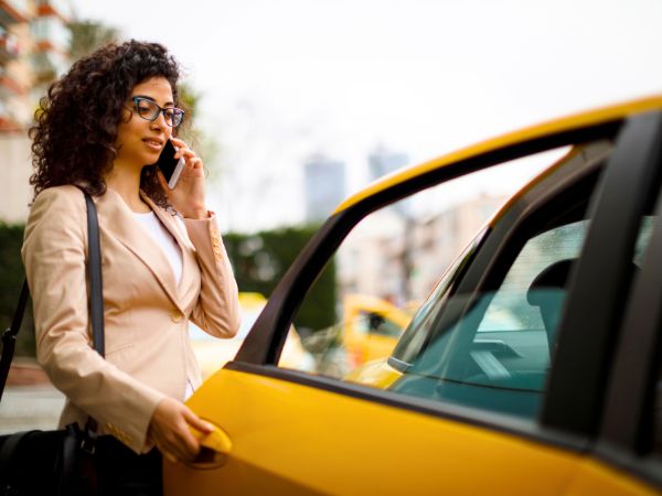 Taxi vs Car Rental in Grenada: Cost Comparison