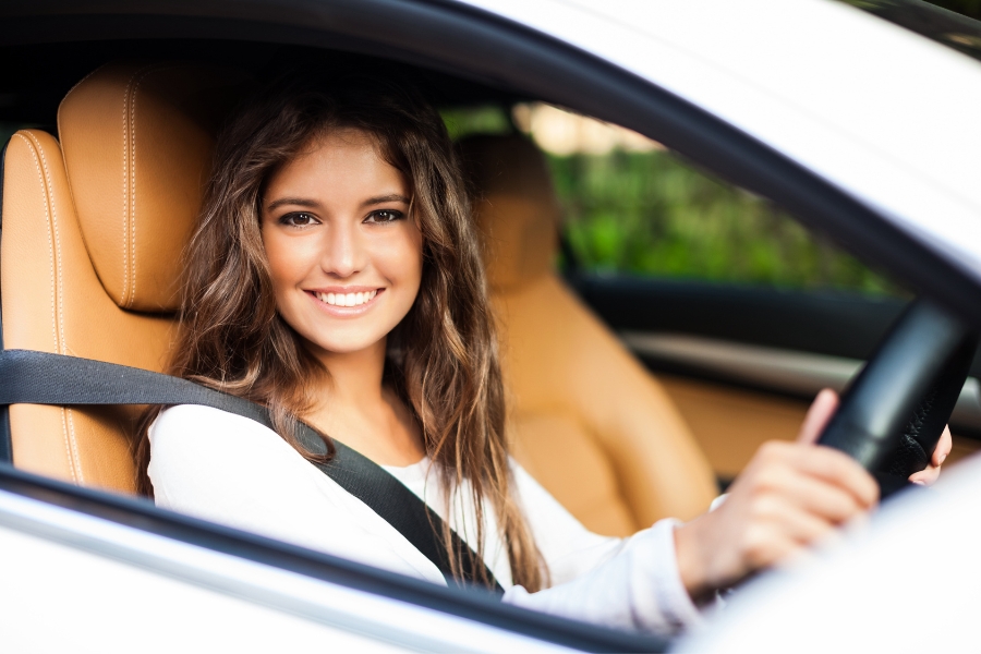 Understand the Driving Culture and Rules of Grenada